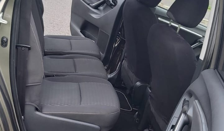 سيارة للبيع Toyota Verso 7