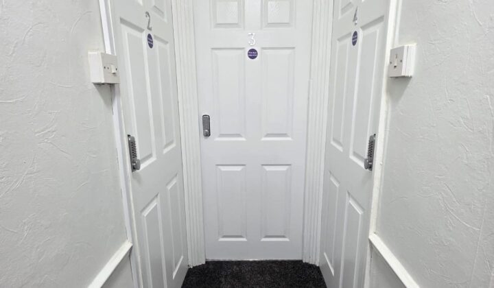 شقة ثلاث غرف