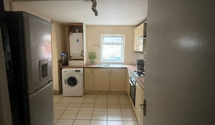 غرفة مزدوجة للإيجار