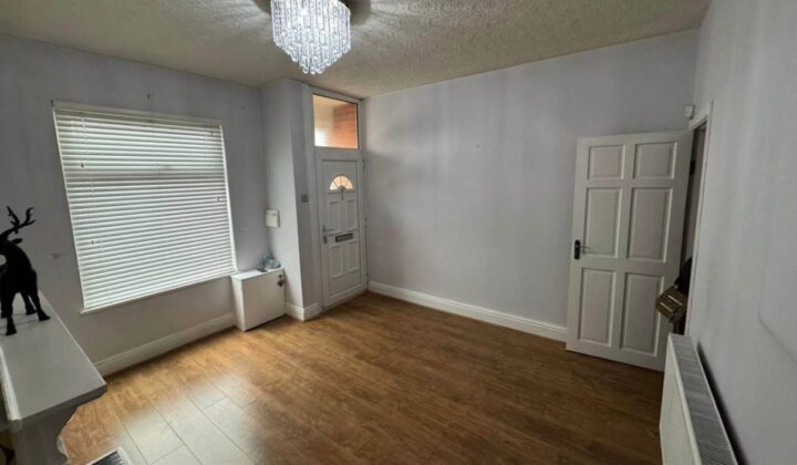 غرفتا نوم حمام واحد