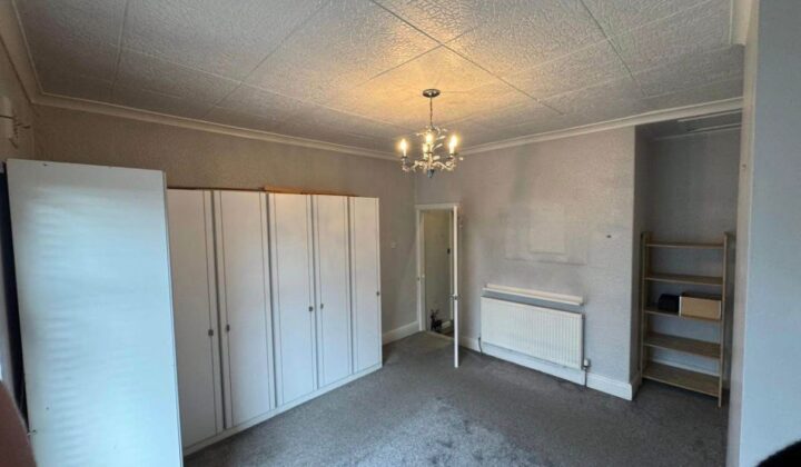 غرفتا نوم حمام واحد