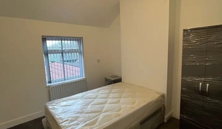 برمنغهام B11 3BL