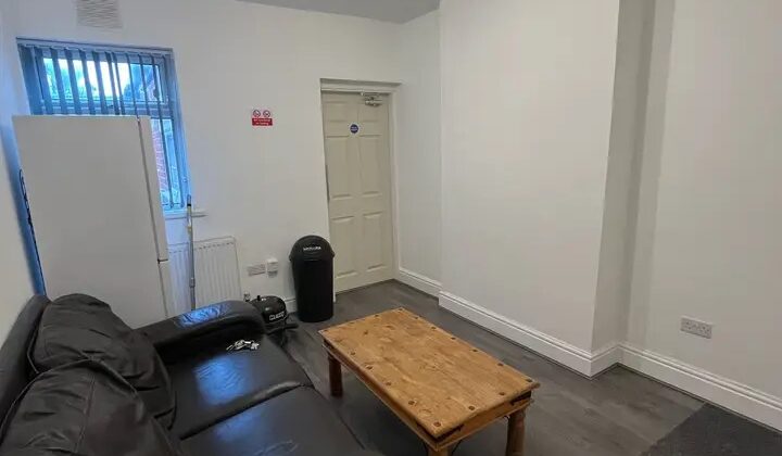 برمنغهام B11 3BL