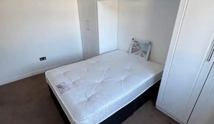 🛏️ غرفة مزدوجة لشخص واحد