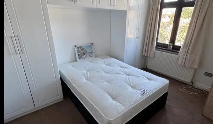 🛏️ غرفة مزدوجة لشخص واحد