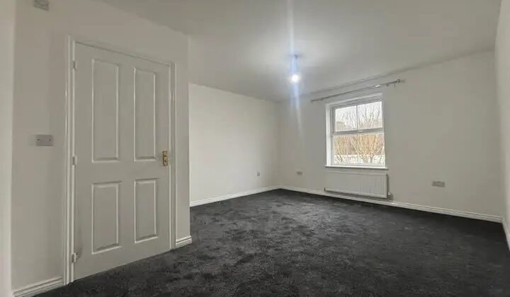 منزل عائلي فسيح للإيجار