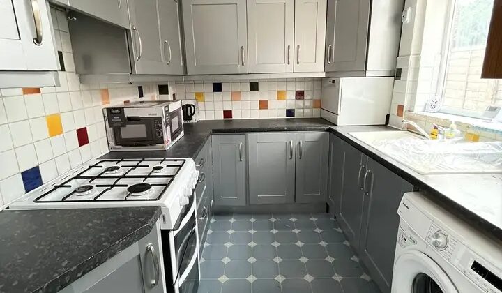 🏠 غرف متاحة للإيجار