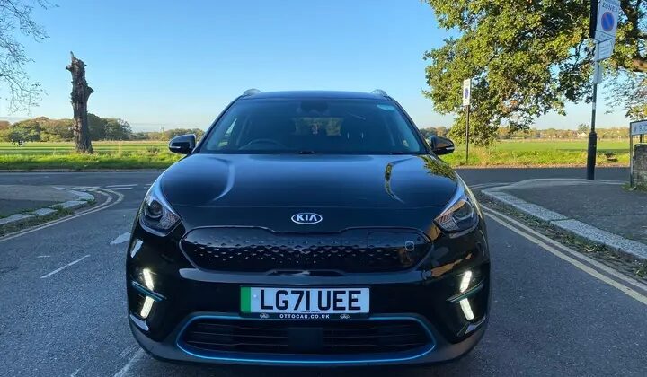 تشكيلة واسعة من سيارات PCO للإيجار