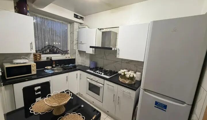 🏡 غرفة مزدوجة للإيجار – توتنهام