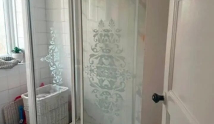 🛏️ غرفة مزدوجة للإيجار