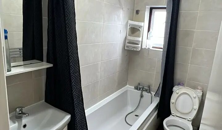 🏡 غرفتان للإيجار