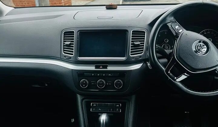 🚐 فولكس واجن شاران