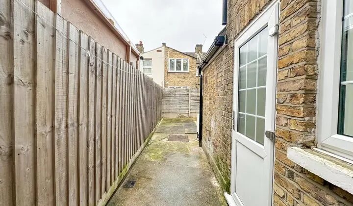 🏡 غرفة للأزواج للإيجار