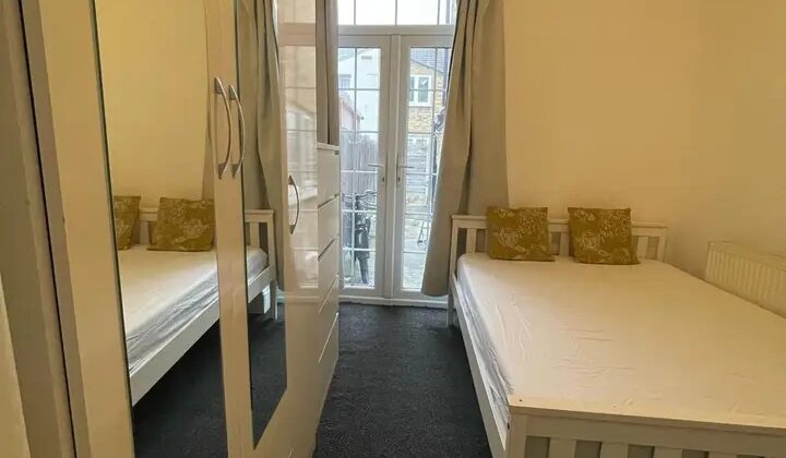 🏡 غرفة للأزواج للإيجار