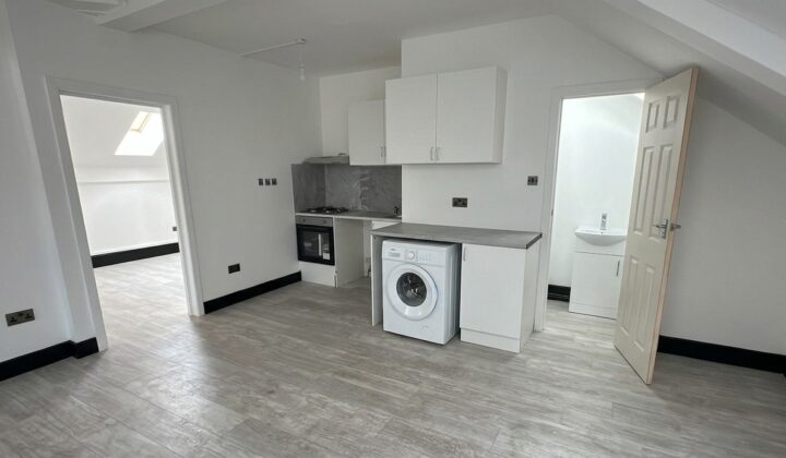 Bedroom Flat to Rent